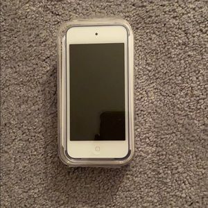 Never used brand new IPod touch